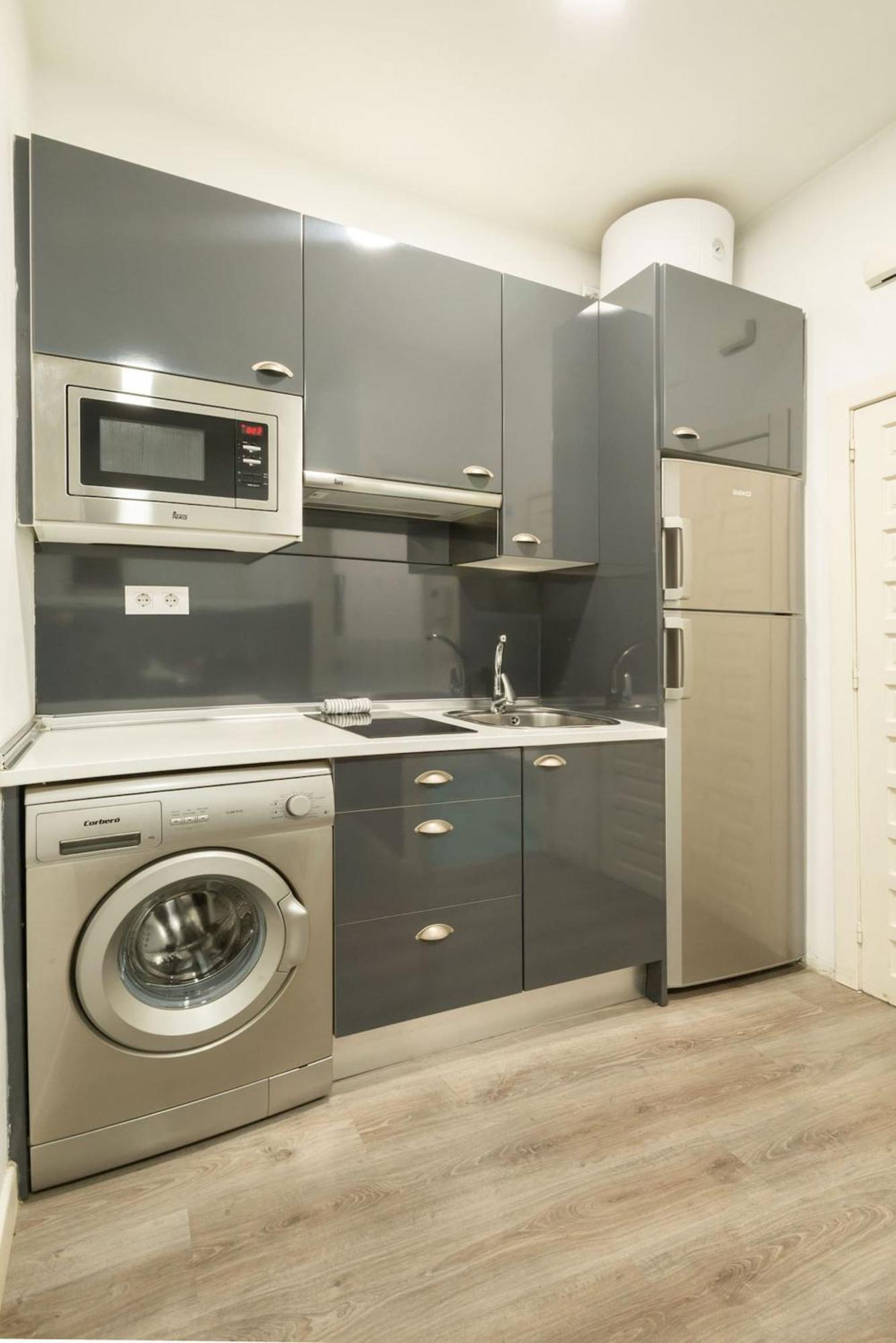 Apartamentos Day Madrid Plaza De Espana Centro Gran Via Sol Malasana Exteriör bild