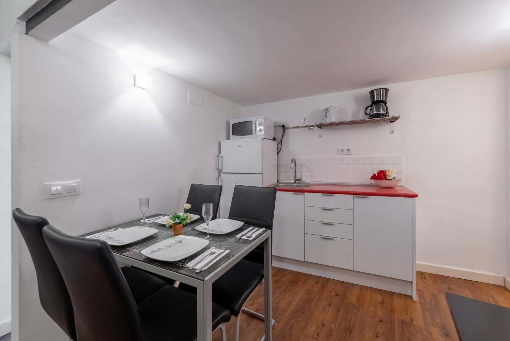 Apartamentos Day Madrid Plaza De Espana Centro Gran Via Sol Malasana Exteriör bild